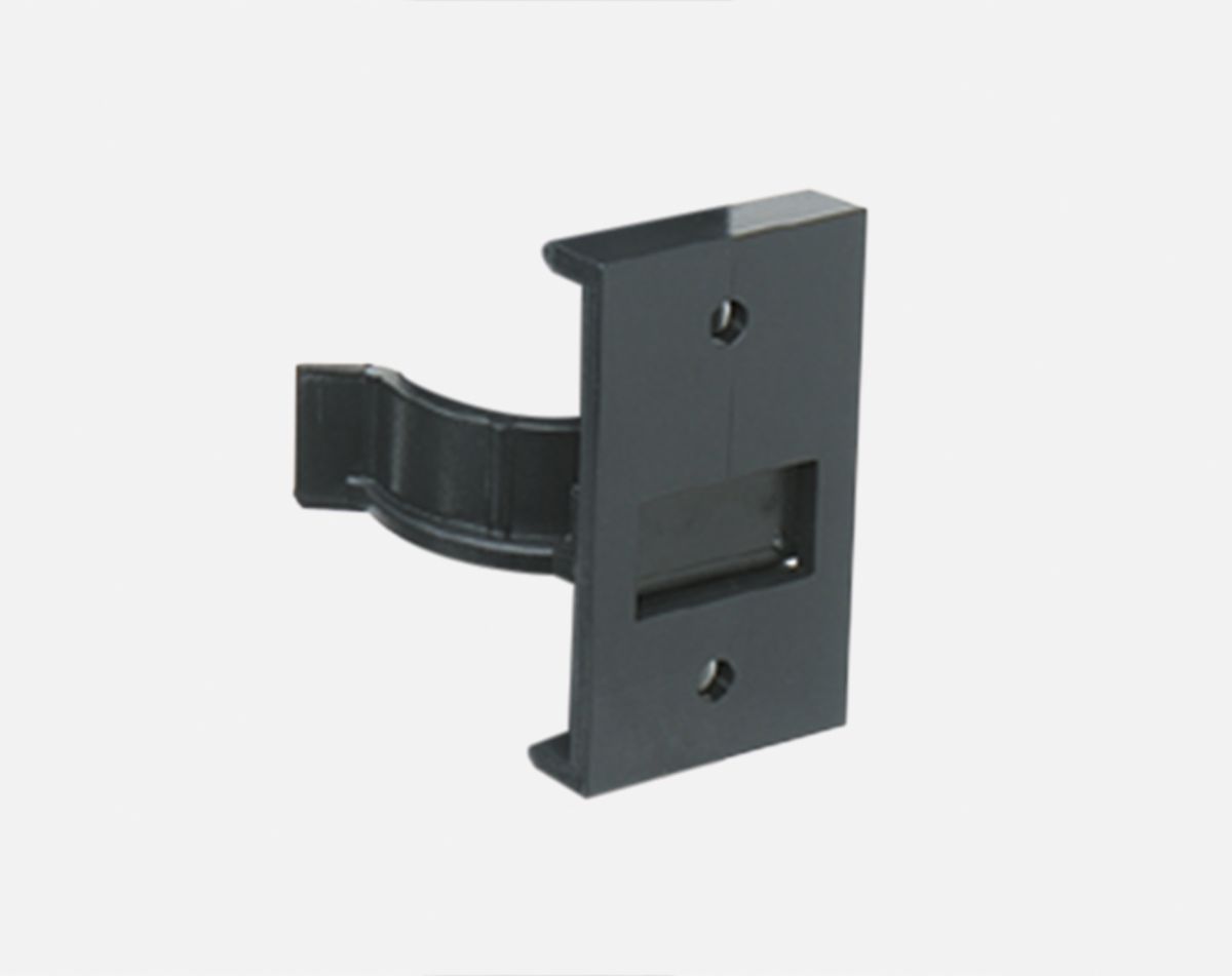 BLACK PLINTH CLIPS+PLATES 