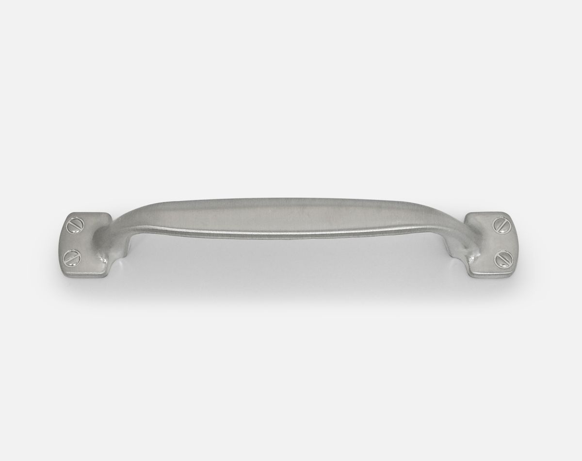 SHAKER BRUSHED STEEL HANDLE